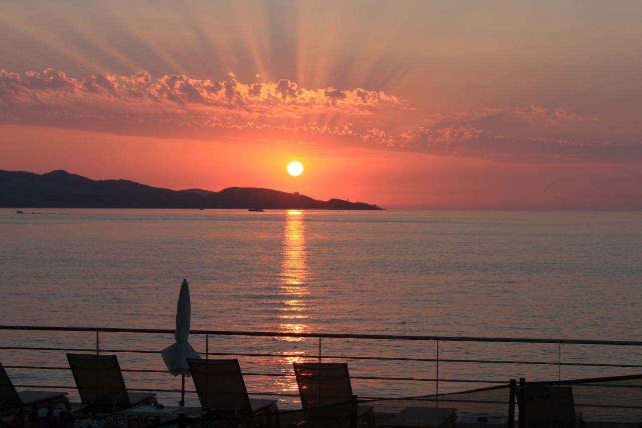 Tettola Saint-Florent (Corsica)